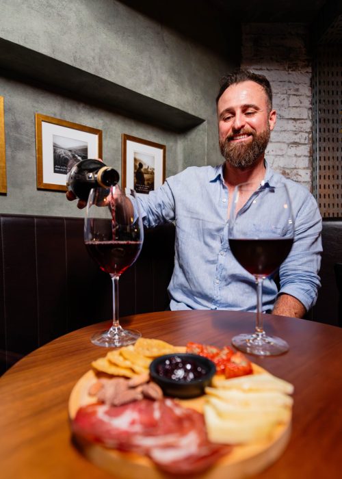 Degustação de vinho com harmoninzação